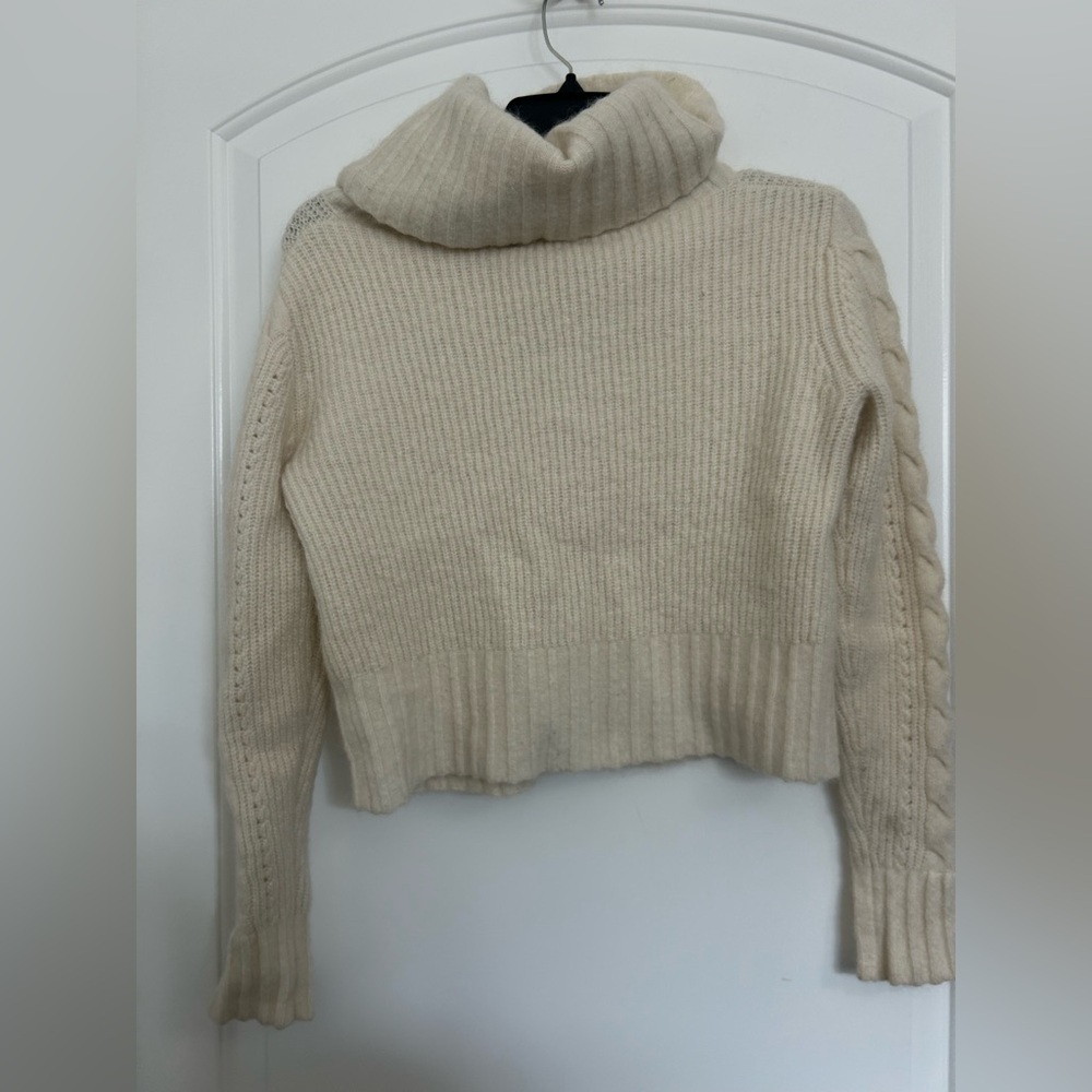 Bailey 44 Annika Cream Zip Up Cowl Neck Sweater Top size small chic - Picture 4 of 9